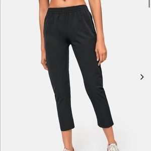 Green Outdoor voices rectrek pant. Size L